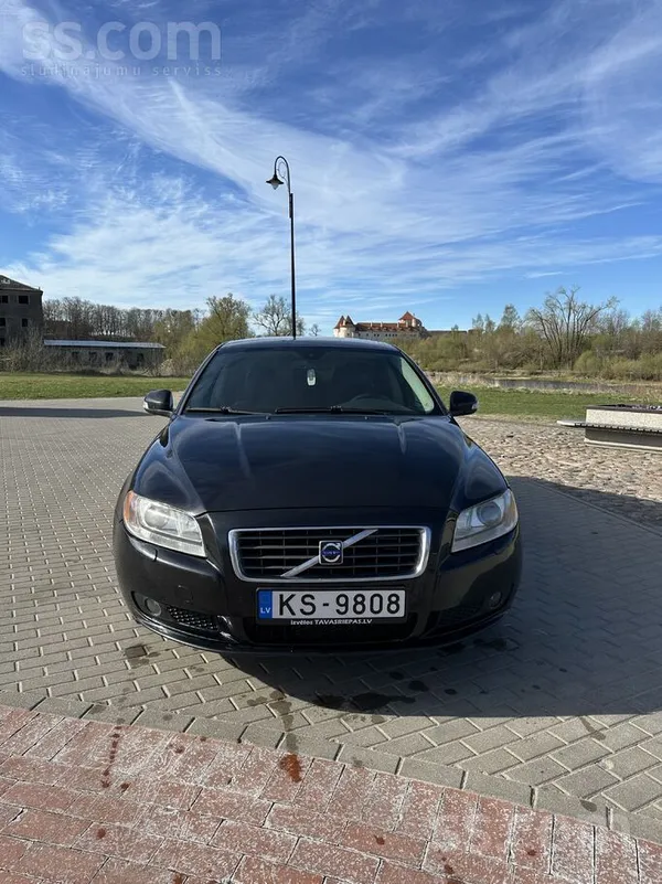 Volvo Ikdienā braukājusi sieviete uz darbu, tāpēc auto ļ