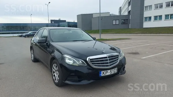 Mercedes Авто в хорошем техническом и визуальном состоянии.