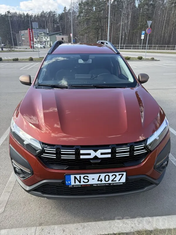 Dacia Pārdod Dacia Jogger, Extreme. Benzīns+Gāze (rūpnīc