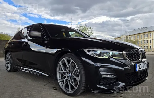 BMW Pārdod koptu automašīnu ar reālu nobraukumu. Auto 