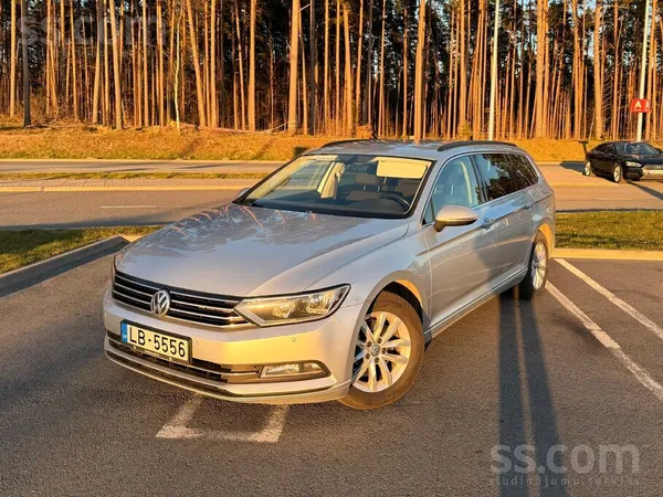 Volkswagen Pārdodu savu uzticamo auto jo esmu ticis pie darba