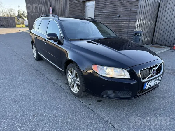 Volvo Sakarā ar jauna auto iegādi pārdodu uzticamu un ko