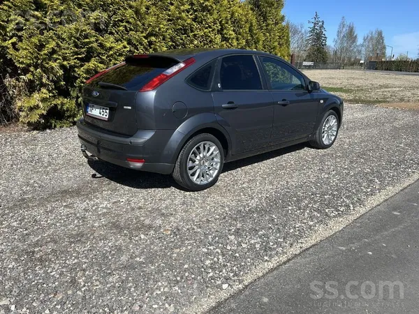 Ford Pardodu labi uzturētu fordiņu ar ekonomiski jaudīg