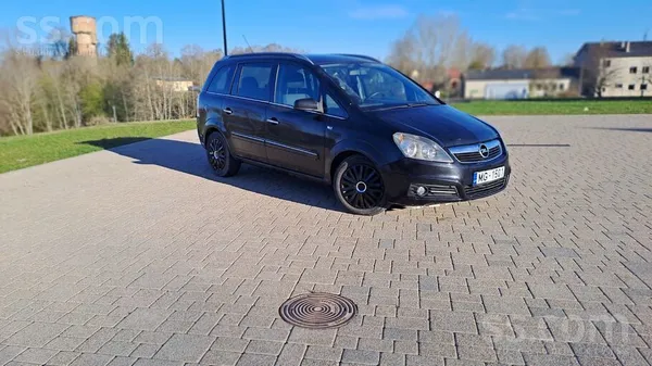 Opel Pārdodu Opel Zafira B 2006 ar uzticamu 1.9 dīzeļa 