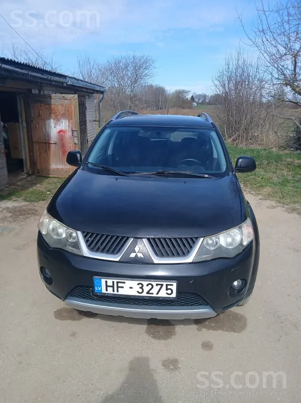 Pārdodu koptu un mīlētu auto. Svaigi izieta tehniskā apskate bez aizrādījumi