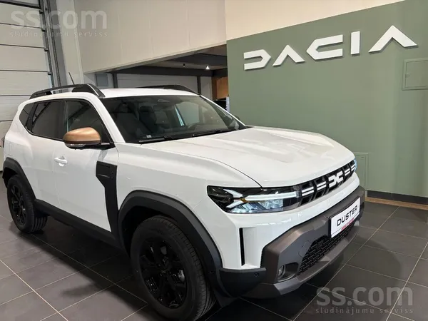 Jauns Dacia Duster extreme hybrid 155. Model Year 2026. 
Informācijas paneļ