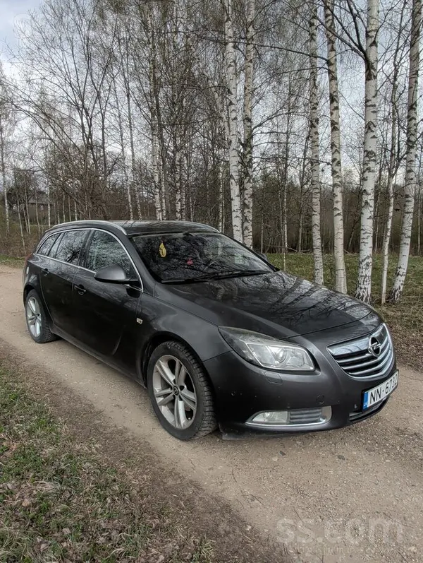 Opel Pārdodu Opel Insignia Sports Tourer (universāls), 