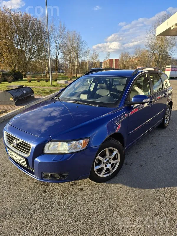 Pārdod Volvo V50, 2009. gada, uzticams un komfortabls automobilis. Tikko iev