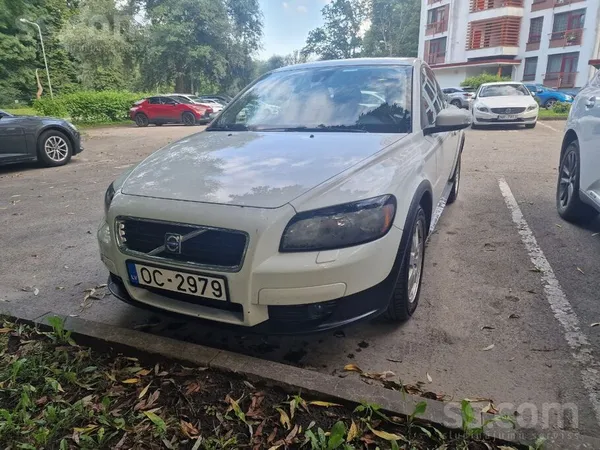 Pārdod Volvo C30 labā stāvoklī, pēc tehniskās apkopes. Jauna eļļa dzinējā un