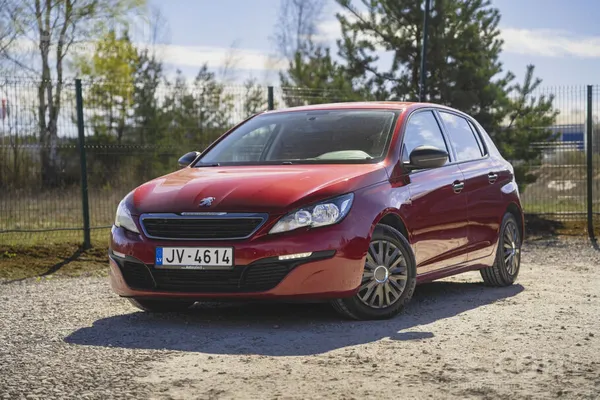 Peugeot 308, 2015. gada. 1.6l benzīns, mehānika.
Tehniskā apskate: 07.2026