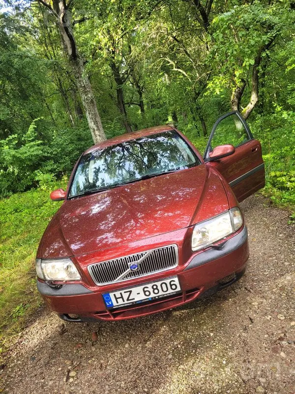 Volvo Tiek pārdots Volvo S80, 2.9l benzīns/gāze, ar divā