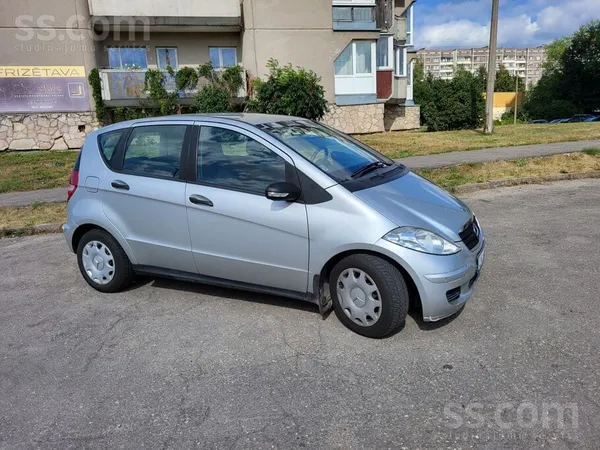 Pārdodu Mercedes Benz A 160, 60kw, 2.0 dīzeļi ar manuālo ātrumkārbu. Automaš