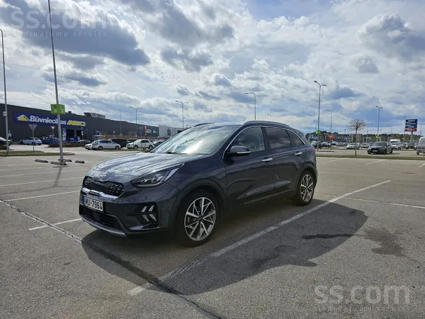 Pārdodu ekonomisku auto ar vel divu gadu garantiju. Vidējais patēriņš siltā