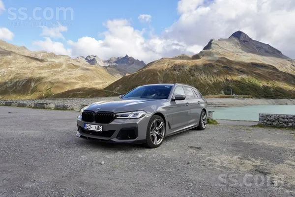 BMW BMW 530e Touring x-Drive M-Sportpaket Facelift Plu