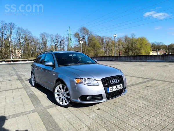 Audi Автомобиль в хорошем состоянии, своевременное обсл