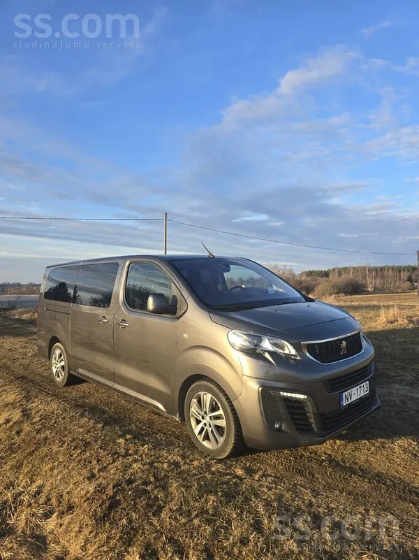 Pārdodu uzticamu un labi koptu automašīnu. Auto ir labā tehniskā un vizuālā