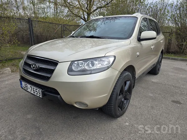 Hyundai Īpašnieks pārdod Hyundai Santa Fe 2.2d 110 kw Manu
