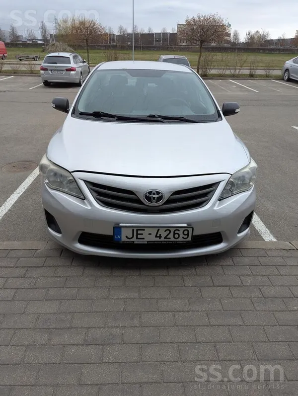 Toyota Corolla, ar gāzes iekārtu no dīlera.
