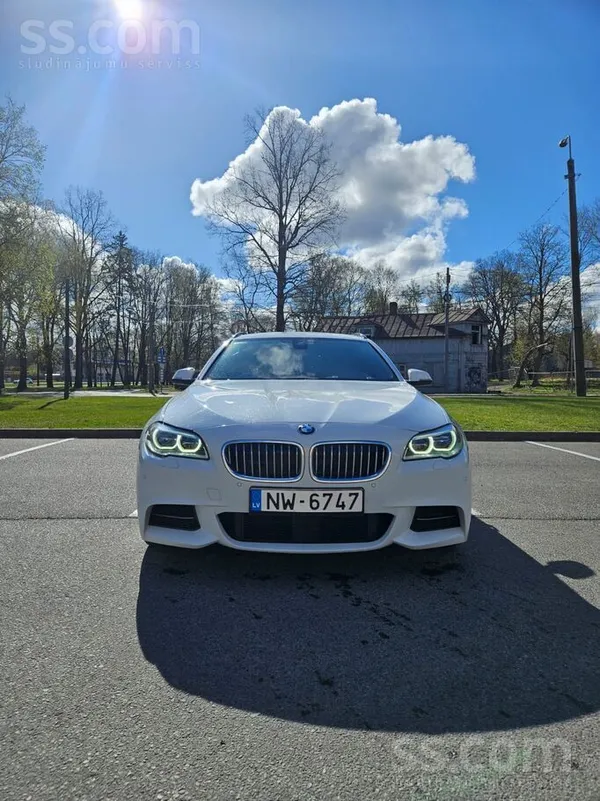 BMW Продаю BMW в хорошем состоянии.