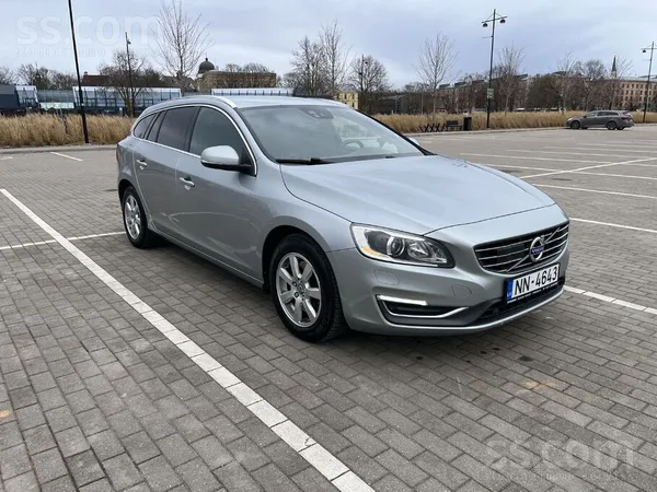Volvo Pārdodu Volvo V60 Awd D5 158kw (5 cilindri)