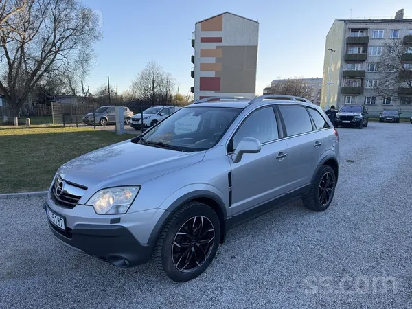 Opel Antara 2007.g. 4x4 2.0d 110kW ar manuālo kārbu. 

Auto ir labā tehnis