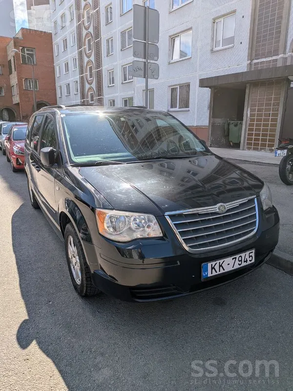 Chrysler Отличная машина на каждый день, техосмотр проходит