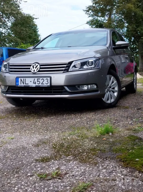 Volkswagen Pārdodu Volkswagen Passat B7 Variant Highline 2.0 