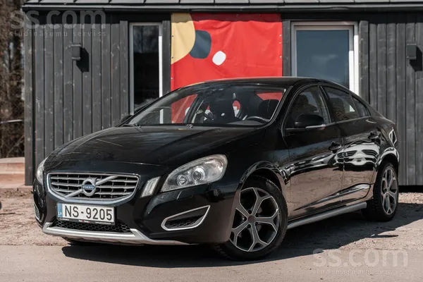 Volvo Pārdod Volvo S60 ar 2.0d, 120kw. Automāts. TA līdz