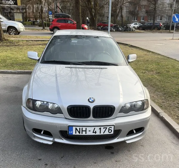 BMW Pārdodu BMW 325ci ar M54B30 motoru .Ir vizuāli def