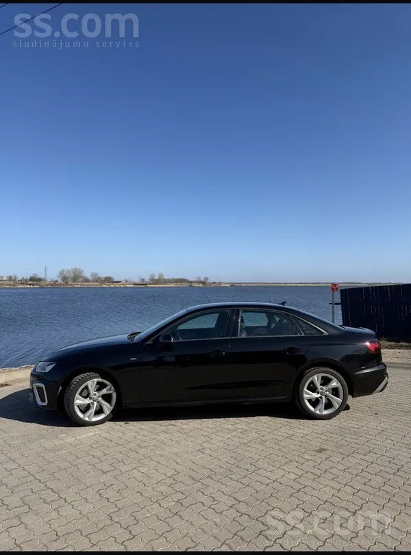 Audi Pārdod Audi A4 ar 2.0 benzīna dzinēju (140 kW / 19