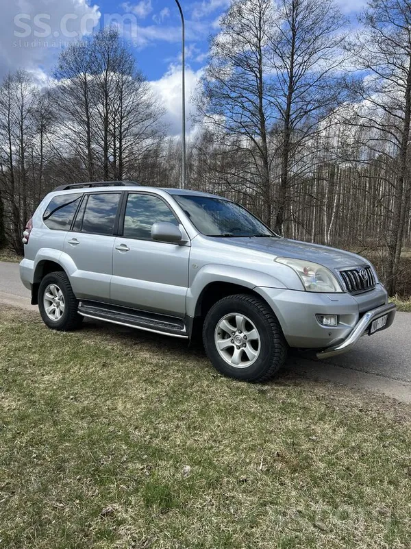 Pārdod leģendu 120. sērijas Land Cruiser Prado ar neiznīcināmu trīs litru dī