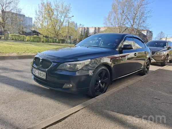 BMW Pārdodu labā tehniskā stāvoklī BMW 525 D. Mašīna t