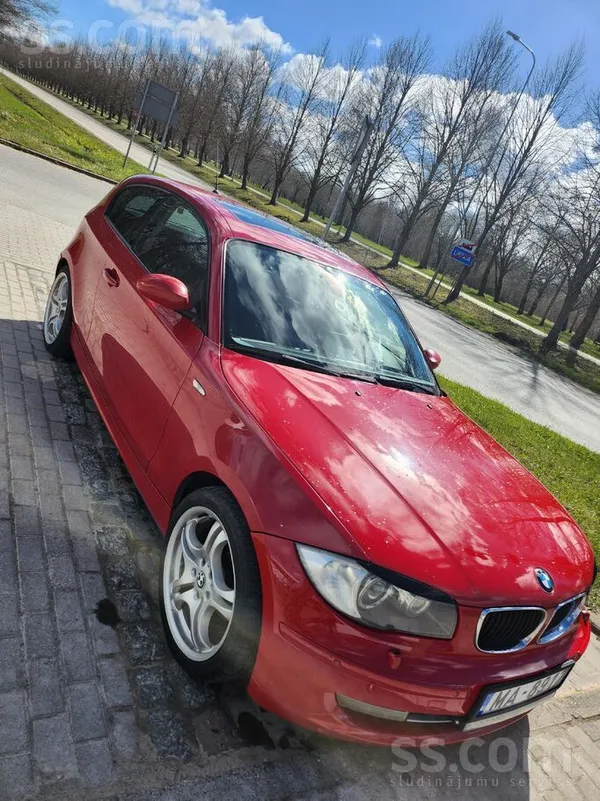 BMW Pārdodu pamanāmu un gaumīgu 1. sērijas BMW
