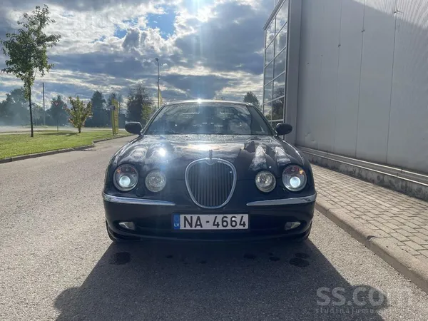 Pārdodu Jaguar S-type 3.0 V6 benzina dzinējs 175 kW jaudu- Dzinēja Defekts.