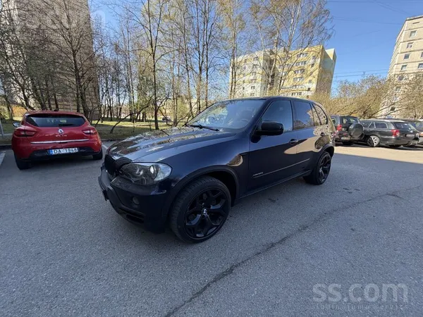 BMW Pārdodu BMW X5 2009.g. Uzticams motoru 173 kW . Au