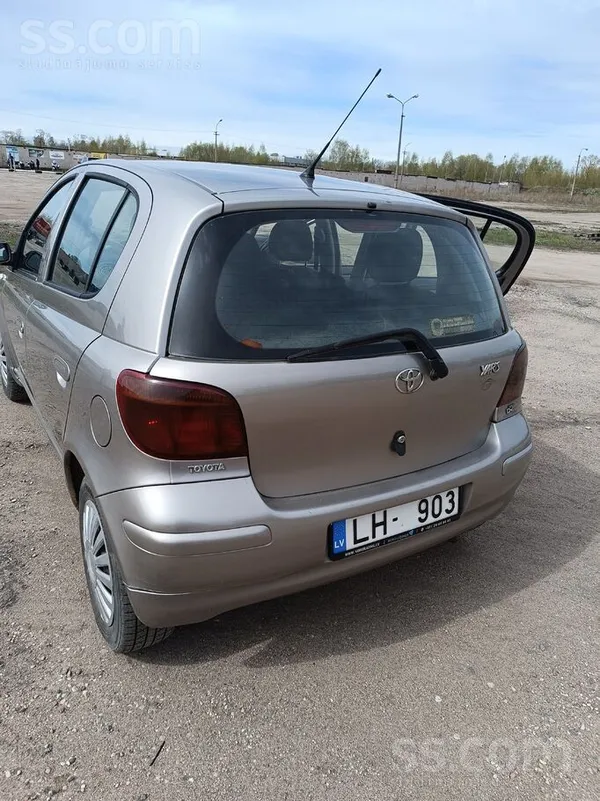 Toyota Машина в хорошем техническом и визуальном состояни