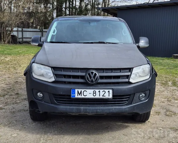 Auto bēdīgā vizuālā stāvoklī, rūsa virspusēja nav caurumi, rāmis vesels.