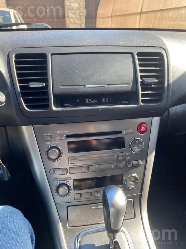 Subaru Tiek pārdots uzticams un praktisks 2006. gada Suba