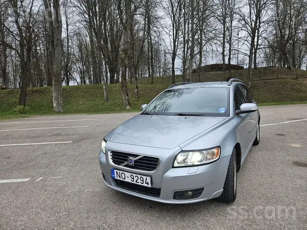 Volvo Pārdodu vai mainu pret mazāku auto (Volkswagen Gol