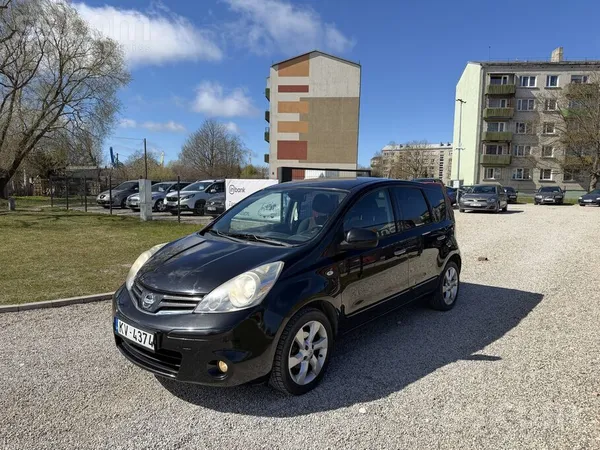 Nissan Note 2012.g. 1.5 dīzeļa dzinējs ar manuālo ātrumkārbu, auto ir labā t