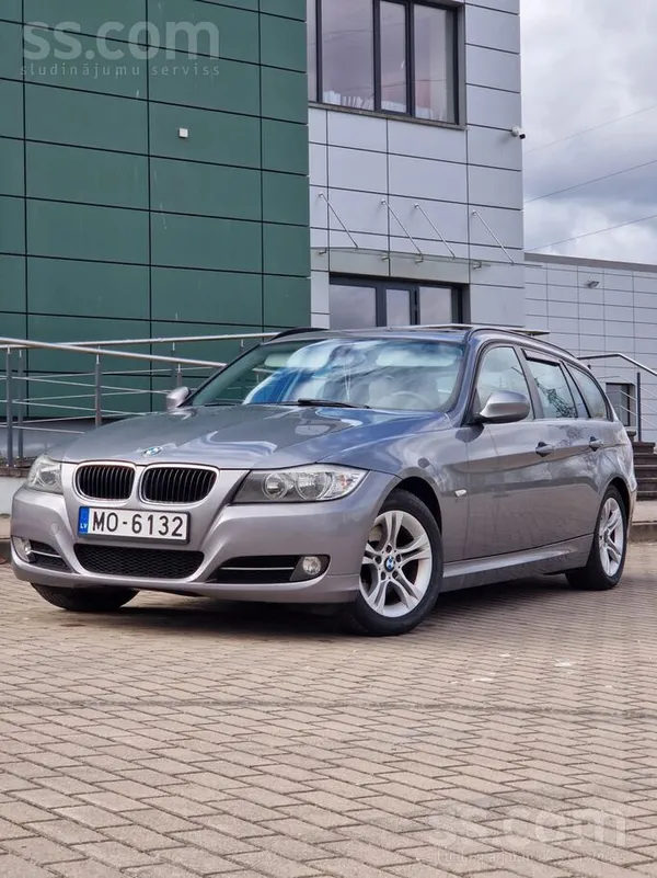 BMW BMW 320D Facelift 2.0 dīzelis, manuālis. 