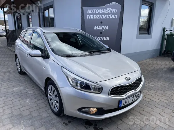 2014 Kia Cee D 1.6 Dīzeļdegviela 94kw/128zs Manuāla ātrumkārba. 
Jauns pirk