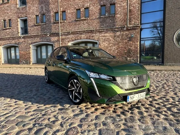 Pārdodu Peugeot 308 allrule komplektacijā. 
Visas apkopes veiktas savlaicíg
