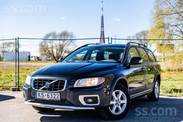 Volvo Volvo Xc70 Awd ar 2.4 litru dīzeļdzinēju un automā