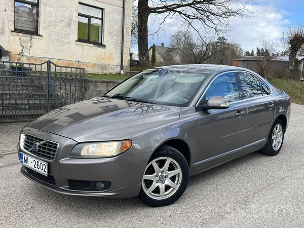 Labā stāvoklī tiek tirgots Volvo s80 ar manuālo kārbu un 2.4d volvo motoru.