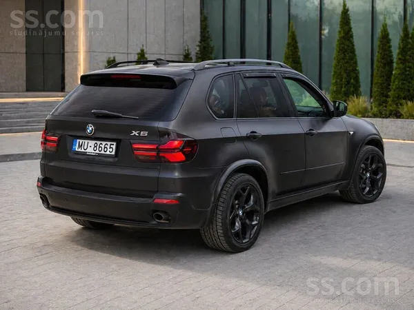 BMW Var iegādaties nomaksā ar pirmo iemaksu. Laba stāv