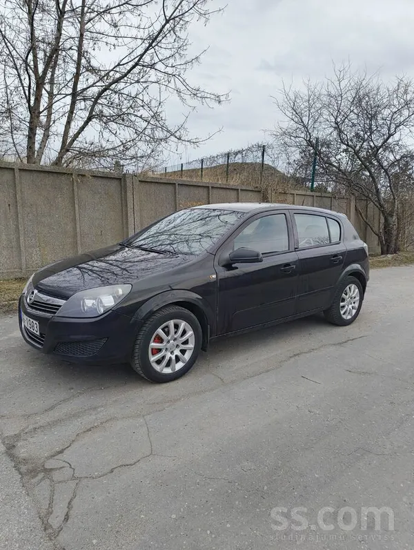Pārdodu opeli jo iegādāts cits auto, ikdienā vairs nelietoju stāv un krāj pu
