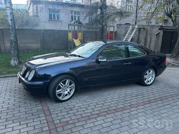 Auto, labā stāviklī. Labā komplektācijā.