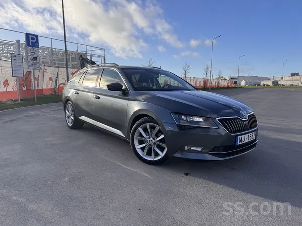 Tiek pārdots Skoda Superb 2016. gada izlaidums. 2.0 turbo dīzelis. Ekonomisk
