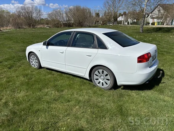 Pardodu audi a4 2.7 dizeli 132 kw ar svaigu ta, auto ir pa kadam skrapejumam
